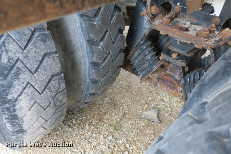 image for item DB10150 2005 Freightliner Business Class M2 roll-off container truck