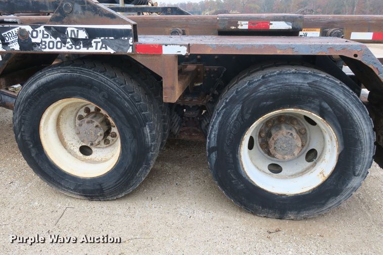 image for item DB10150 2005 Freightliner Business Class M2 roll-off container truck