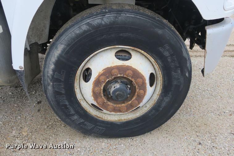 image for item DB10150 2005 Freightliner Business Class M2 roll-off container truck