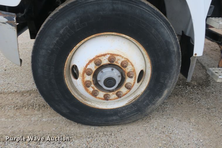 image for item DB10150 2005 Freightliner Business Class M2 roll-off container truck