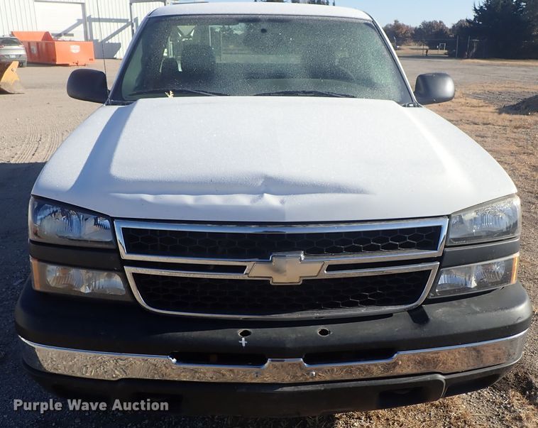 image for item DB7553 2006 Chevrolet Silverado 1500 pickup truck