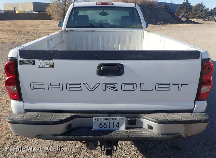 image for item DB7553 2006 Chevrolet Silverado 1500 pickup truck