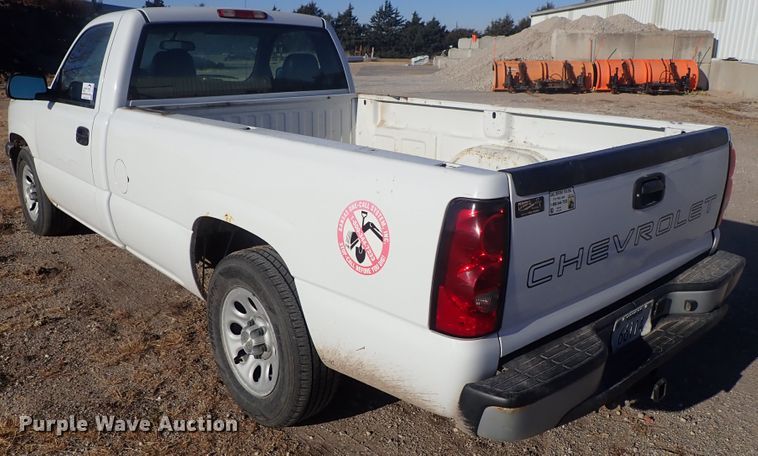 image for item DB7553 2006 Chevrolet Silverado 1500 pickup truck