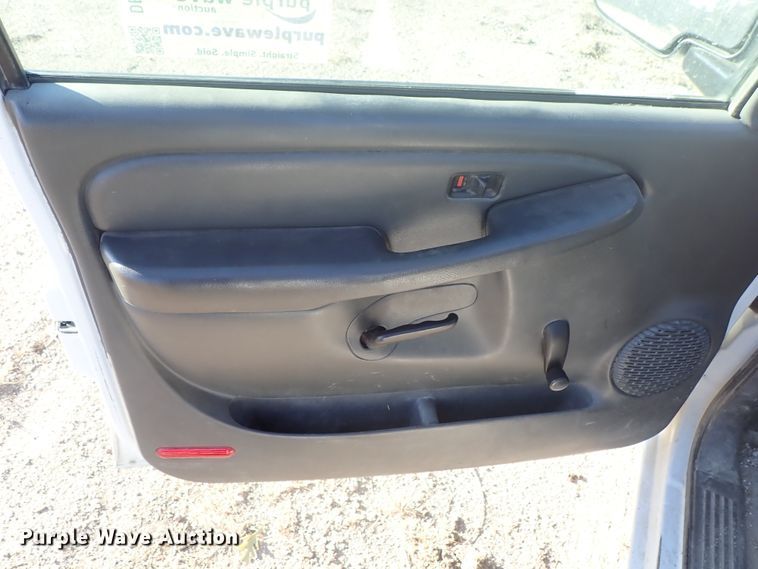 image for item DB7553 2006 Chevrolet Silverado 1500 pickup truck