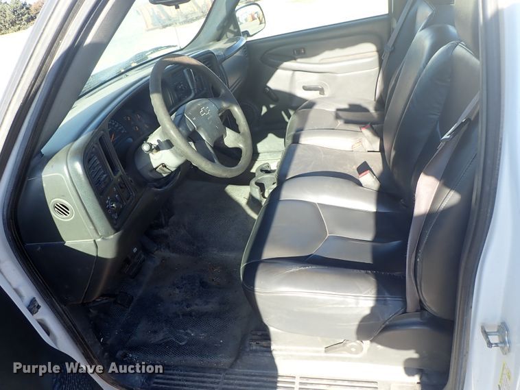 image for item DB7553 2006 Chevrolet Silverado 1500 pickup truck