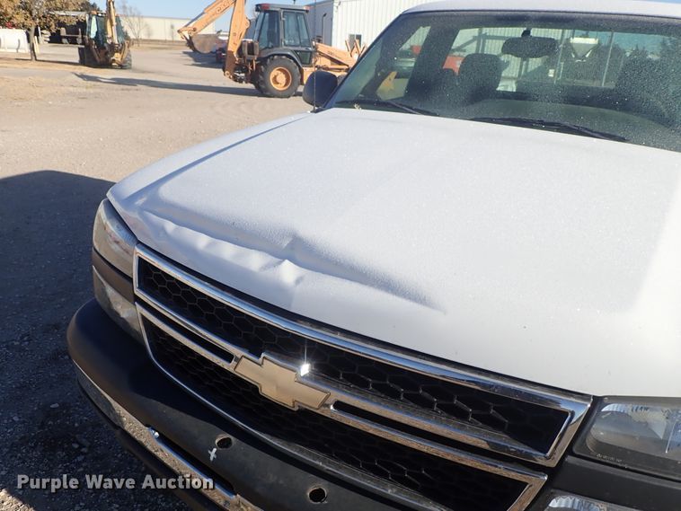 image for item DB7553 2006 Chevrolet Silverado 1500 pickup truck