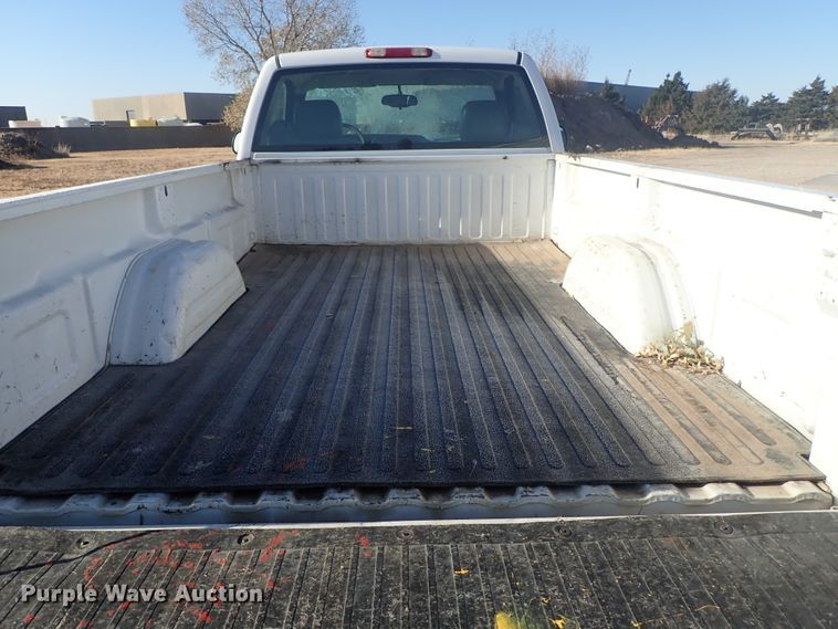 image for item DB7553 2006 Chevrolet Silverado 1500 pickup truck