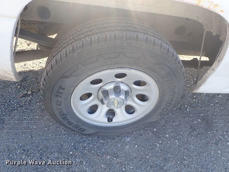 image for item DB7553 2006 Chevrolet Silverado 1500 pickup truck