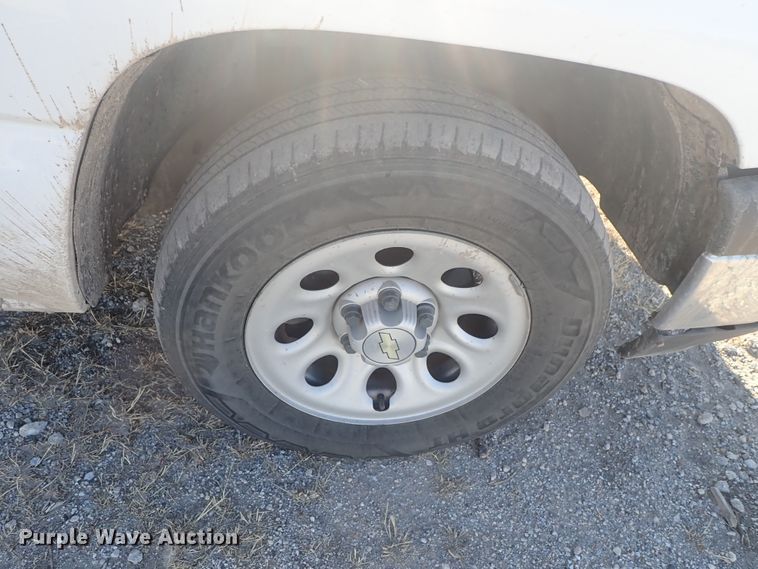 image for item DB7553 2006 Chevrolet Silverado 1500 pickup truck