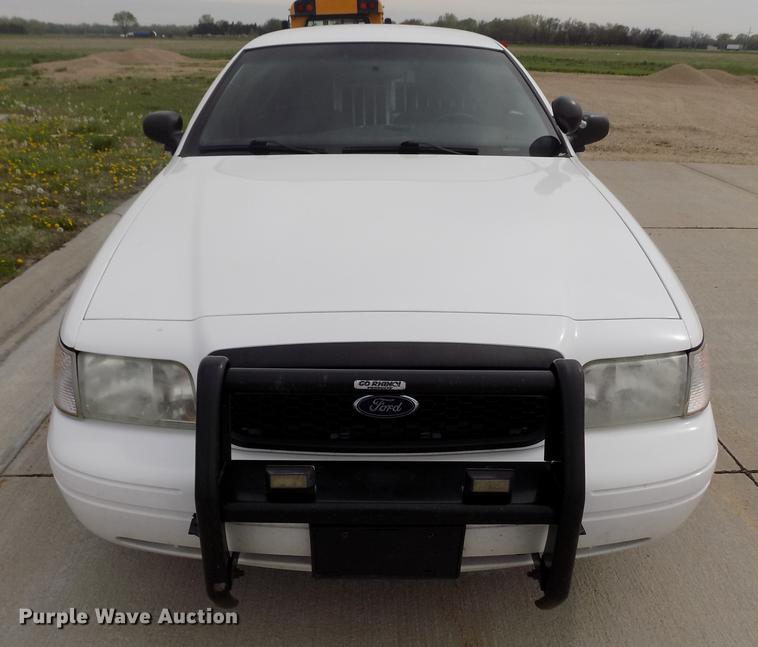 image for item DE1166 2011 Ford Crown Victoria Police Interceptor