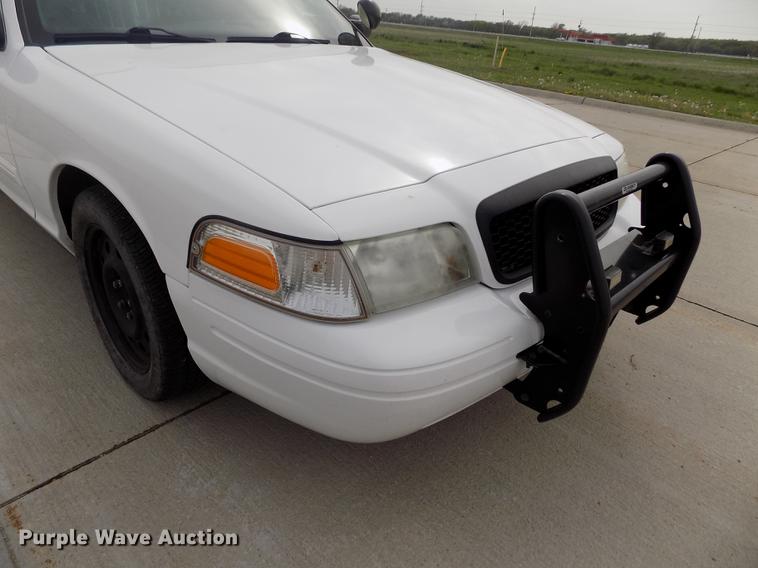 image for item DE1166 2011 Ford Crown Victoria Police Interceptor