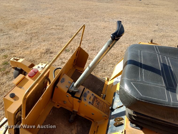 image for item DE1311 Hustler 4600 lawn mower