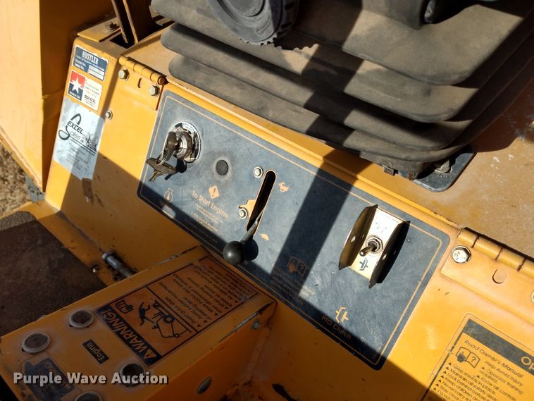 image for item DE1311 Hustler 4600 lawn mower