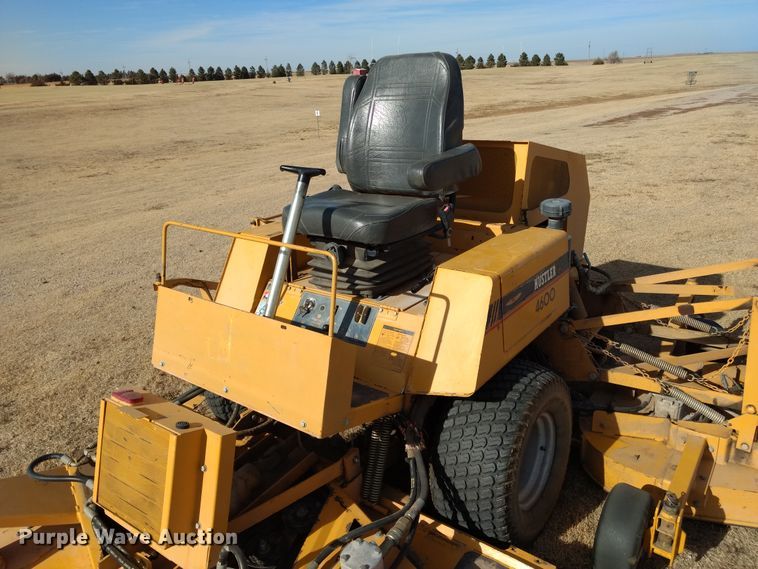 image for item DE1311 Hustler 4600 lawn mower