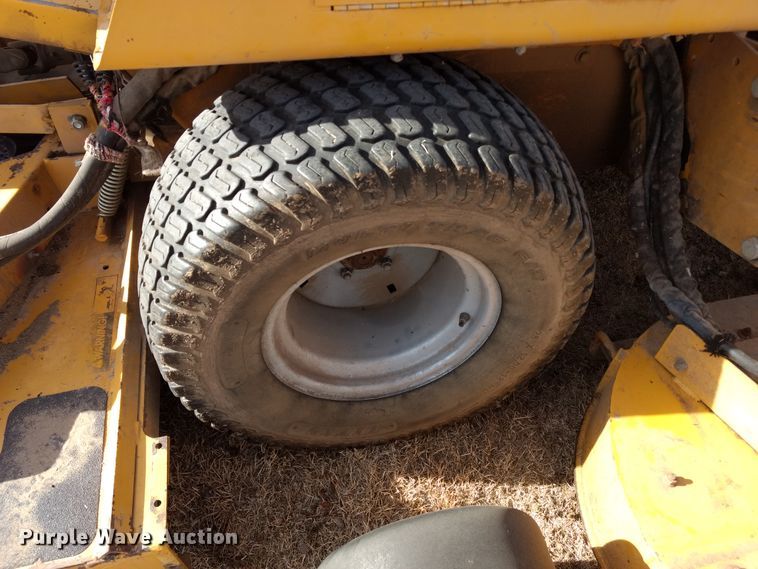 image for item DE1311 Hustler 4600 lawn mower