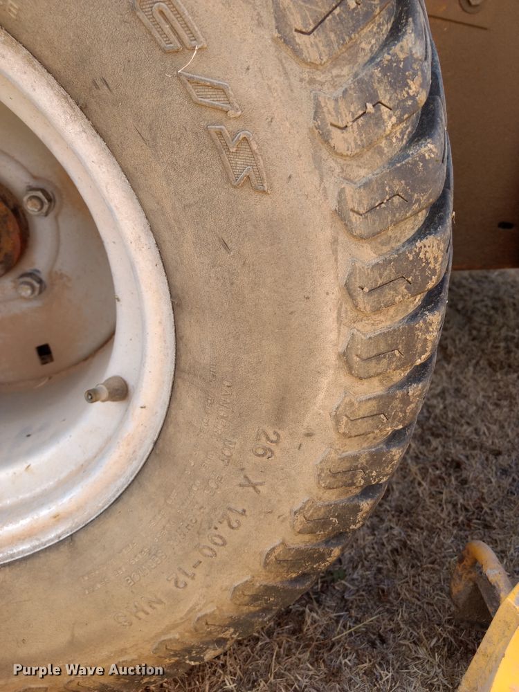 image for item DE1311 Hustler 4600 lawn mower