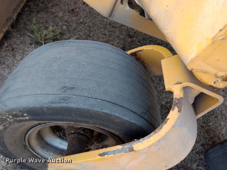 image for item DE1311 Hustler 4600 lawn mower