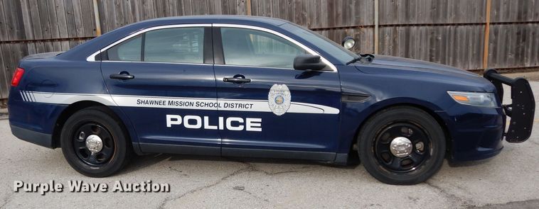 image for item DE4116 2013 Ford Taurus Police