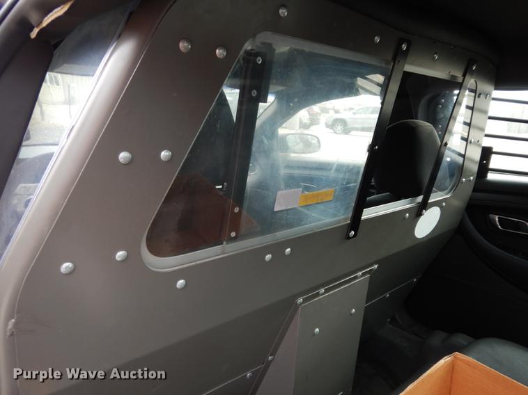 image for item DE4116 2013 Ford Taurus Police