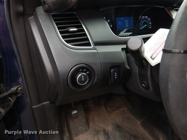 image for item DE4116 2013 Ford Taurus Police