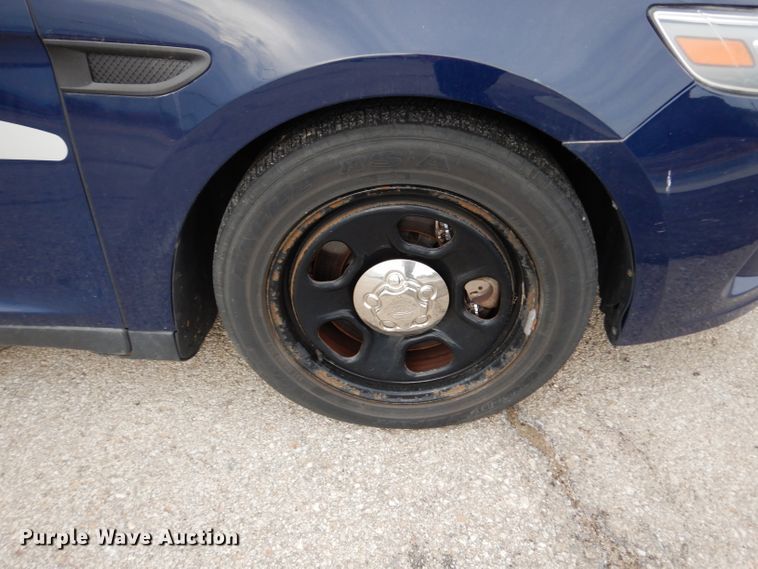 image for item DE4116 2013 Ford Taurus Police