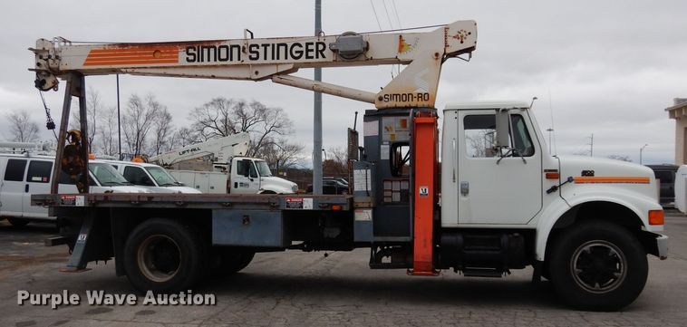 image for item DE4119 1995 International 4900 crane truck