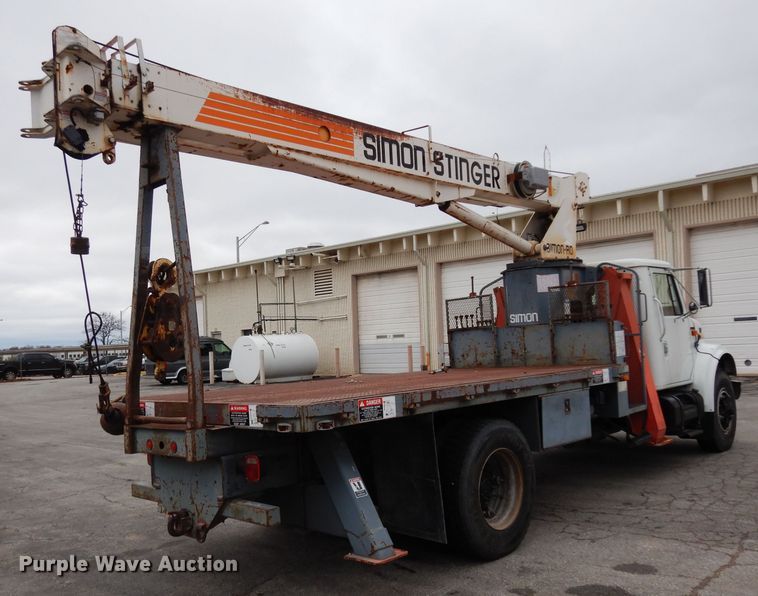image for item DE4119 1995 International 4900 crane truck