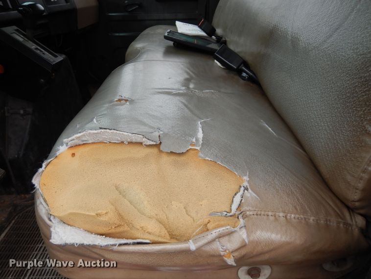 image for item DE4119 1995 International 4900 crane truck