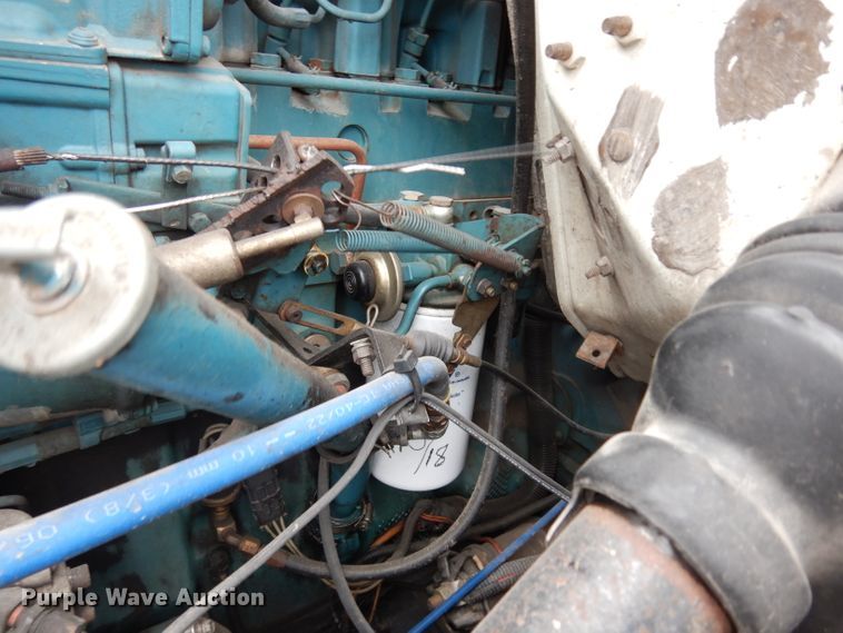 image for item DE4119 1995 International 4900 crane truck