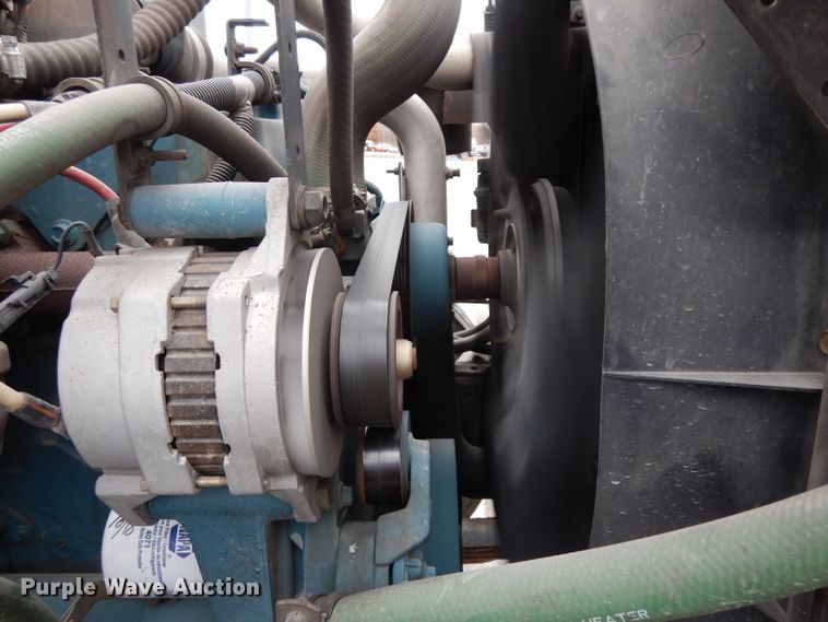 image for item DE4119 1995 International 4900 crane truck