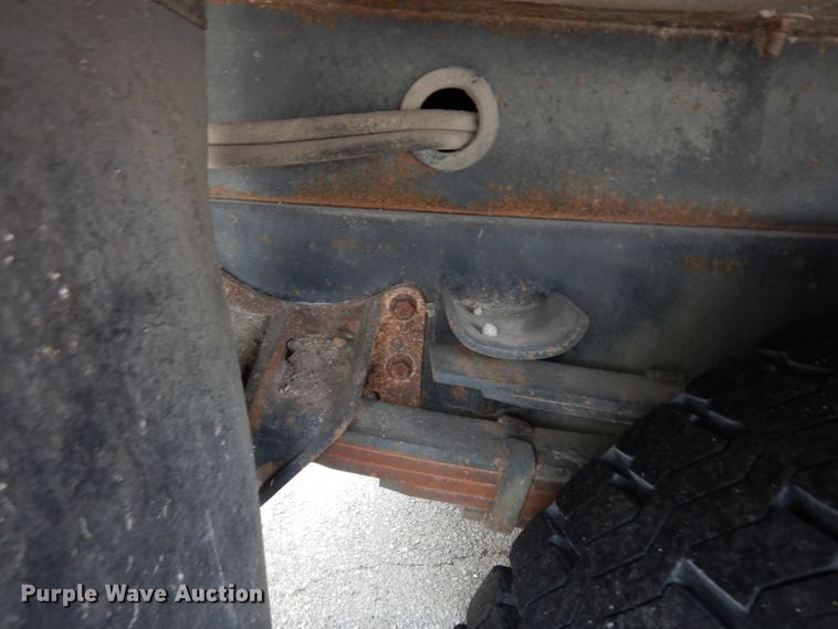 image for item DE4119 1995 International 4900 crane truck