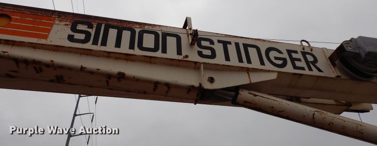 image for item DE4119 1995 International 4900 crane truck