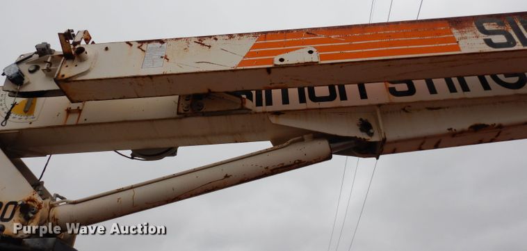 image for item DE4119 1995 International 4900 crane truck