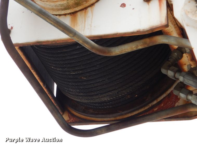 image for item DE4119 1995 International 4900 crane truck