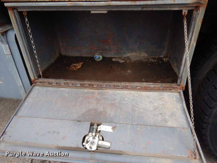 image for item DE4119 1995 International 4900 crane truck