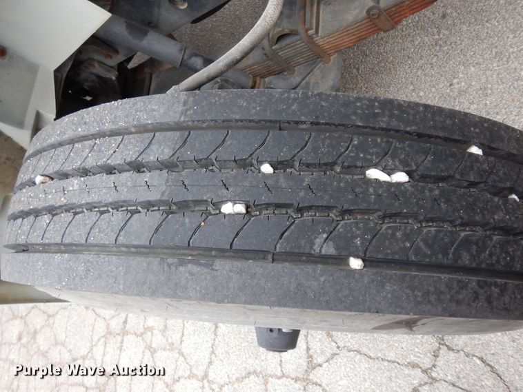 image for item DE4119 1995 International 4900 crane truck