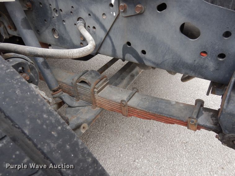 image for item DE4119 1995 International 4900 crane truck