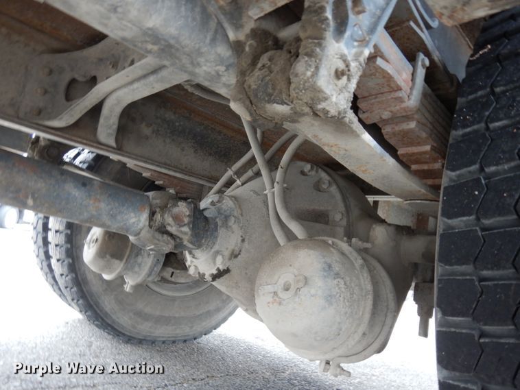 image for item DE4119 1995 International 4900 crane truck