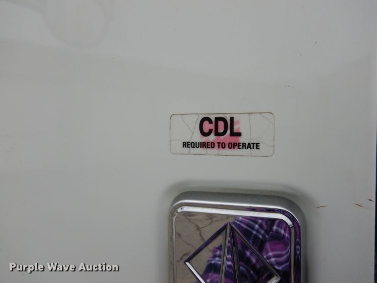 image for item DE4119 1995 International 4900 crane truck