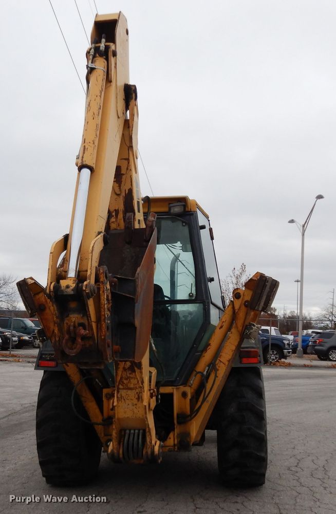 image for item DE4121 Ford 555D backhoe
