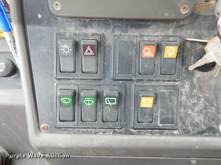 image for item DE4121 Ford 555D backhoe