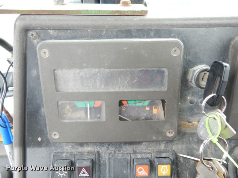 image for item DE4121 Ford 555D backhoe