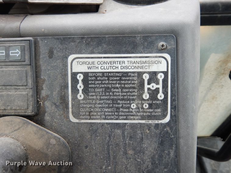 image for item DE4121 Ford 555D backhoe