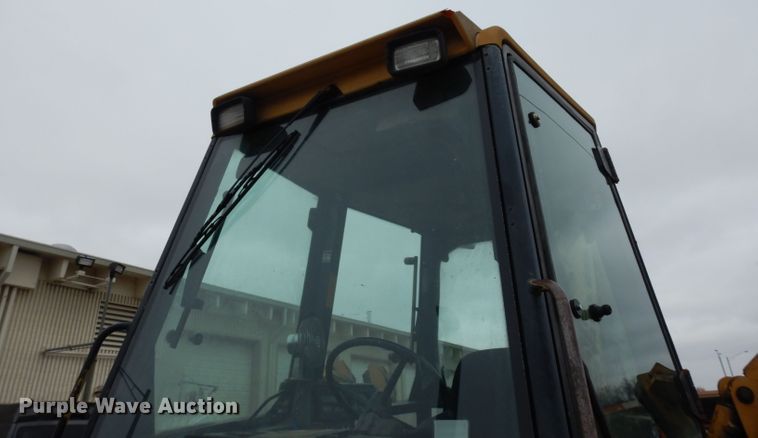 image for item DE4121 Ford 555D backhoe