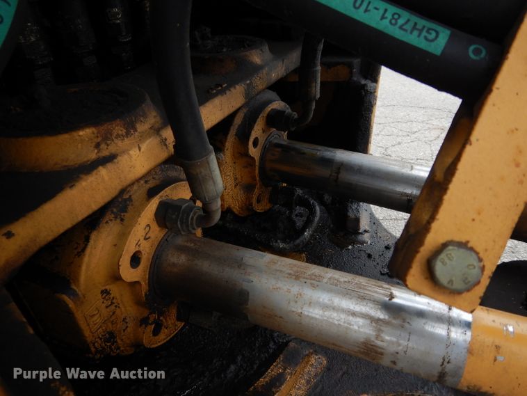 image for item DE4121 Ford 555D backhoe