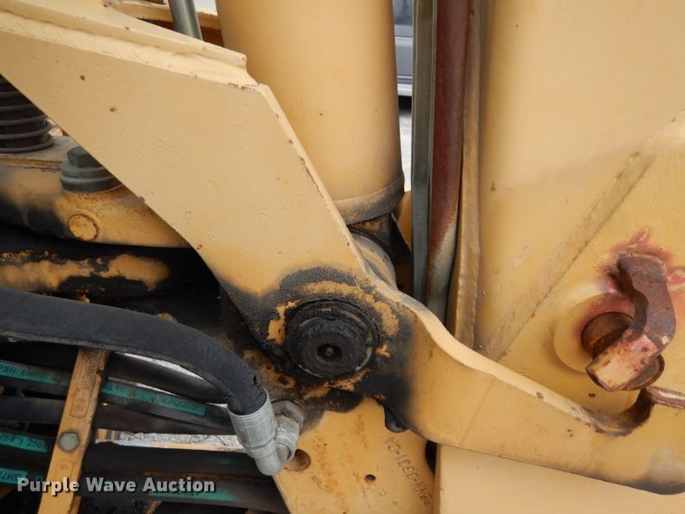 image for item DE4121 Ford 555D backhoe