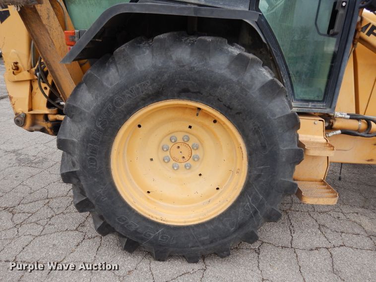 image for item DE4121 Ford 555D backhoe