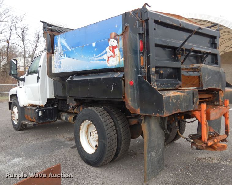 image for item DE4129 2004 GMC 7500 dump truck