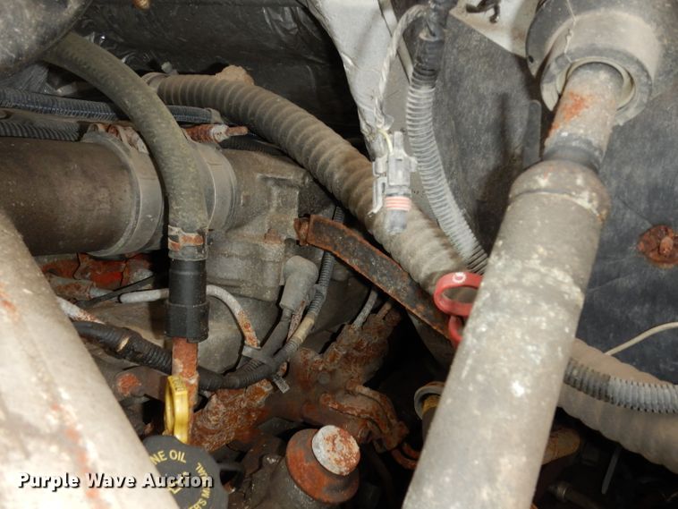 image for item DE4129 2004 GMC 7500 dump truck