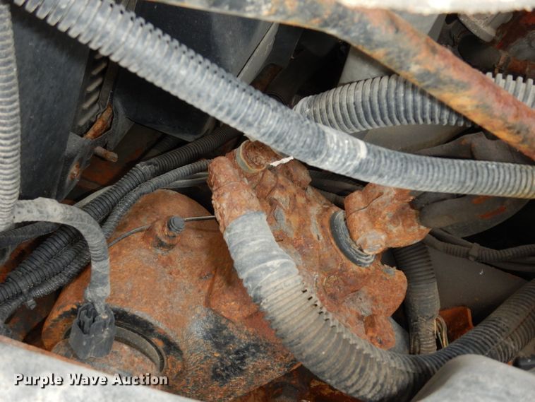 image for item DE4129 2004 GMC 7500 dump truck